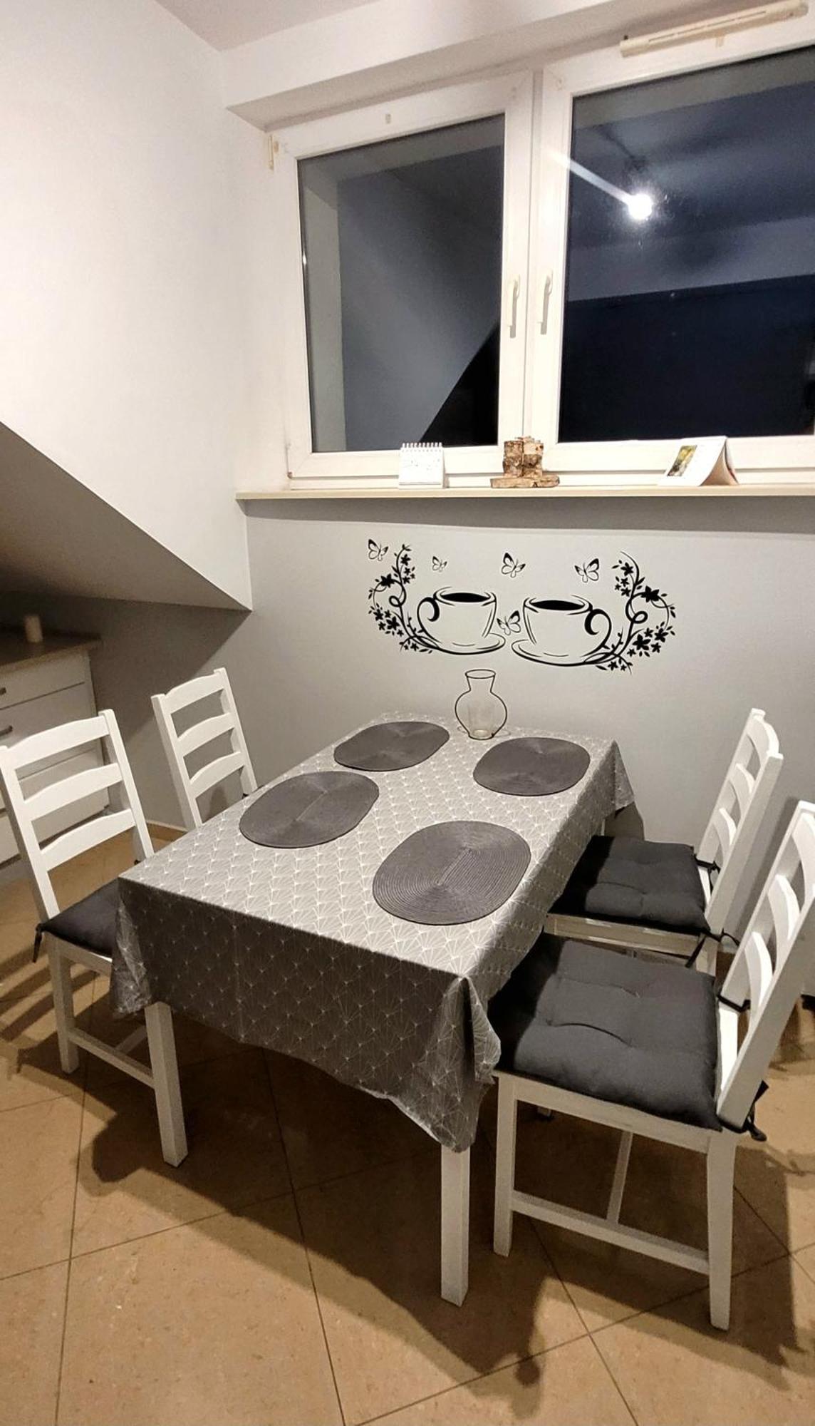Z Balkonem Apartment